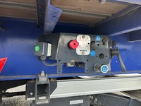 INTG9387_2553857 vehicle image