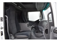 TOC1273_2767732 vehicle image