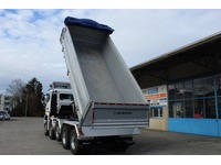 NUES8043_2838915 vehicle image