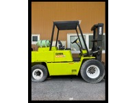 FLUT10406_2765837 vehicle image