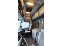 Rena3_2828747 vehicle image