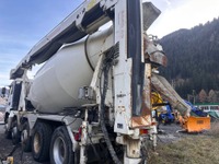 MACH3788_2814098 vehicle image