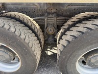 TOLA8240_2894145 vehicle image