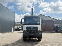 TMR8055_2868616 vehicle image