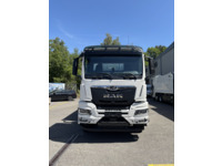 MANB1470_2970669 vehicle image