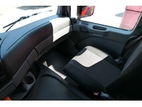DOLD2821_2926692 vehicle image