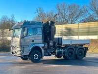 TMR8055_2868618 vehicle image