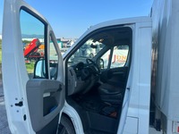 UNIK8334_2692119 vehicle image