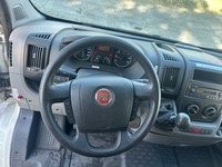UNIK8334_2692119 vehicle image