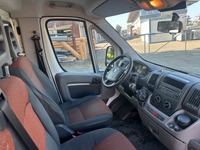 UNIK8334_2692119 vehicle image