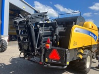 MISU2375_2741426 vehicle image