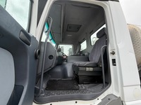 UNIK8334_2870339 vehicle image