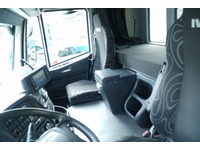 VEBI10438_2724211 vehicle image