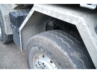 VEBI10438_2724212 vehicle image