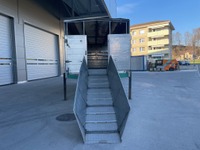 SULG292_2858887 vehicle image