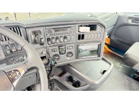 TAMZ4659_2814106 vehicle image