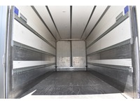 TOC1273_2932155 vehicle image