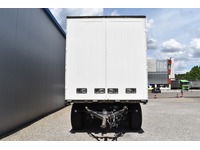TOC1273_2932155 vehicle image