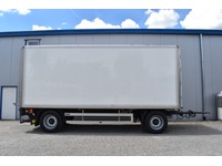 TOC1273_2932155 vehicle image
