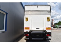 TOC1273_2932155 vehicle image