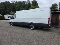 SOMM2698_2961292 vehicle image