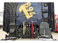 DOLD2821_2838922 vehicle image