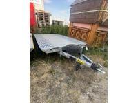 DALT1290_2973022 vehicle image