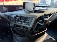 UNIK8334_2964576 vehicle image
