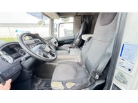 TAMZ4659_2848458 vehicle image