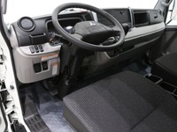 DTCH10536_2800619 vehicle image