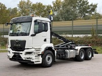 TMR8055_2752528 vehicle image