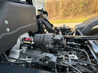 TMR8055_2868632 vehicle image