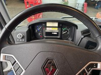 THOM6454_2920314 vehicle image