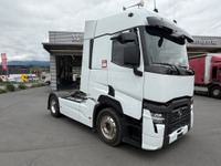 THOM6454_2920314 vehicle image