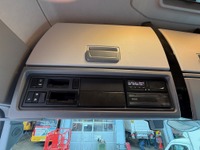THOM6454_2920314 vehicle image