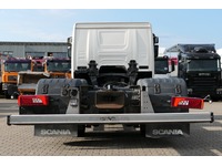 DOLD2821_2696933 vehicle image