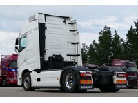 DOLD2821_2679185 vehicle image