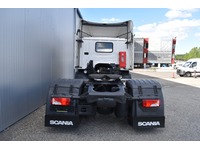 TOC1273_2914646 vehicle image