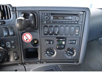 TOC1273_2914646 vehicle image
