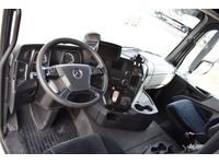 TOC1273_2761224 vehicle image