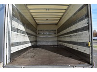 TOC1273_2761224 vehicle image