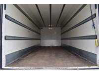 TOC1273_2906108 vehicle image
