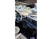 BW-M164_2713643 vehicle image