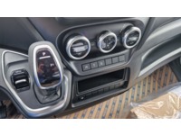 RONN828_2696755 vehicle image