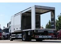 DOLD2821_2696939 vehicle image
