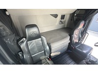 SCHU1479_2851632 vehicle image