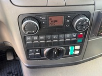 UNIK8334_2888049 vehicle image