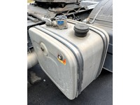 SAUR7607_2774152 vehicle image