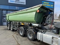 AGRO3463_2815203 vehicle image