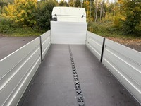 TMR8055_2752535 vehicle image